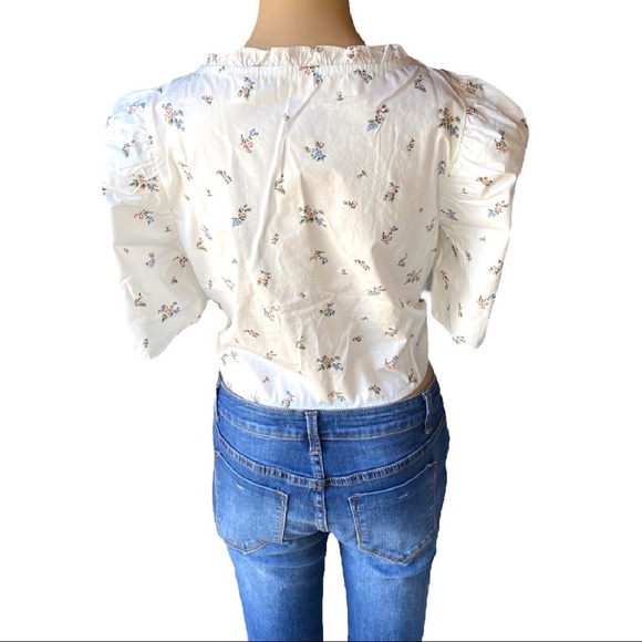 🆕 Levi’s |Floral Joella Puff-Sleeve Cloud Dancer Top. - Picture 4 of 9